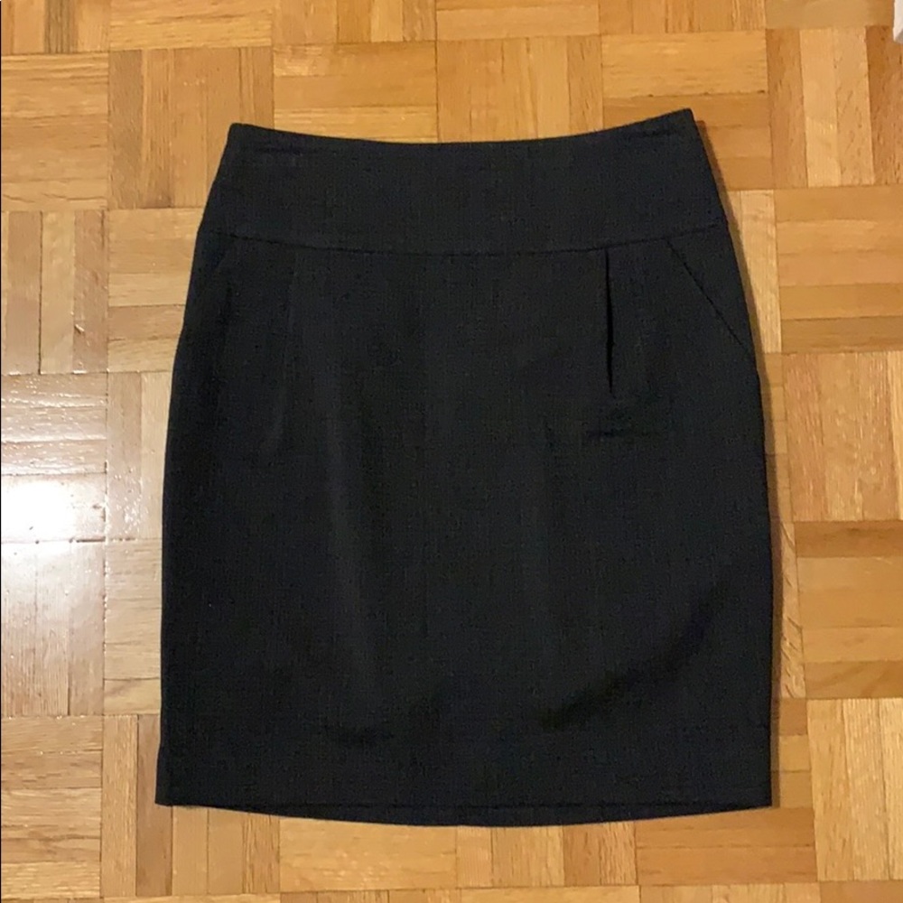 ⭐️3/$20⭐️Forever 21 Brand New Midi Skirt in S